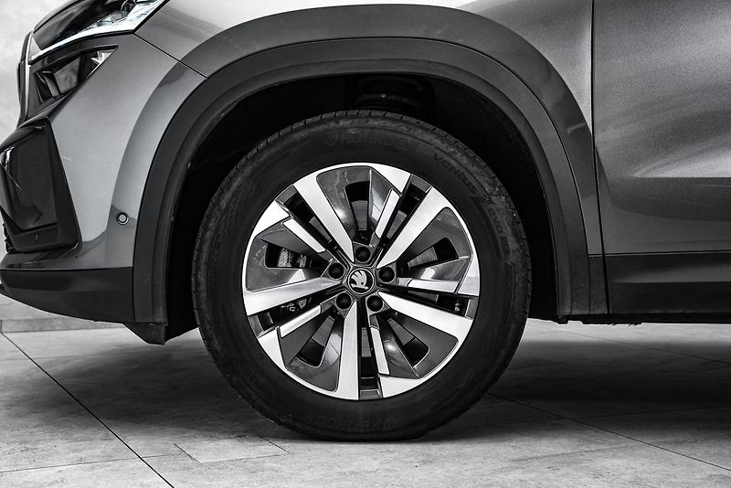 Škoda Kodiaq 2,0TDI DSG 4x4 Excl Sel Masáže - fotka 2 z 23