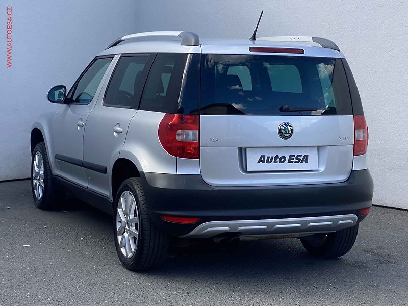 Škoda Yeti (2012) 1.4 TSi, Ambition Plus, +ALU - fotka 7 z 17