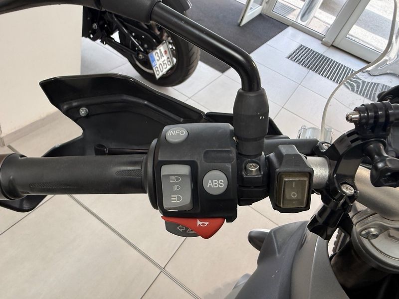 BMW F 800 GS (2008) - fotka 9 z 18