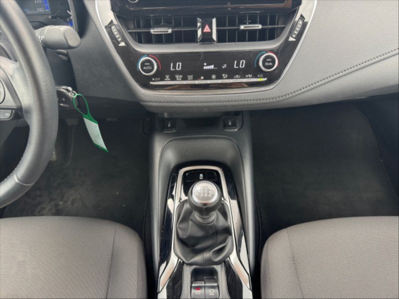 Toyota Corolla 1,5 DF Comfort - fotka 8 z 10