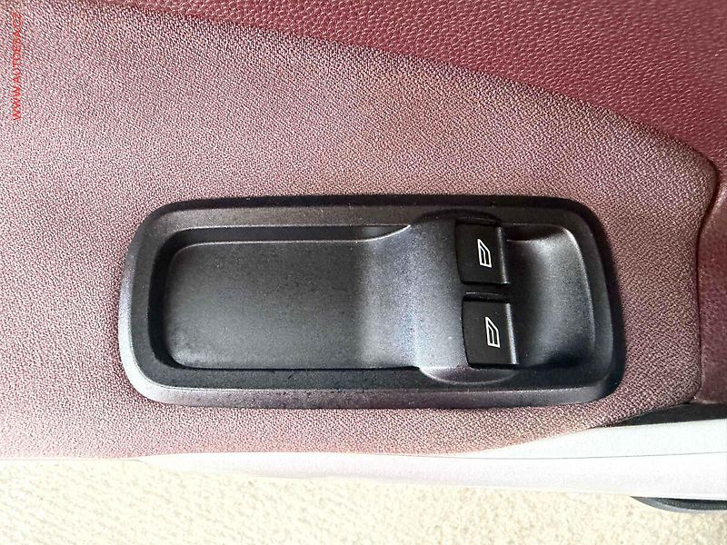 Ford Fiesta (2009) 1.25 i, 2.maj,ČR, STK7/28 - fotka 11 z 16