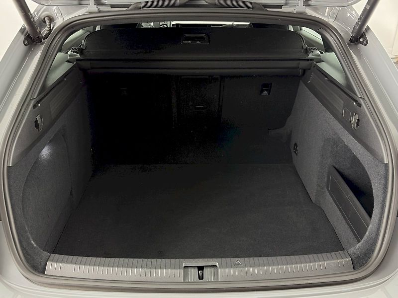Volkswagen Arteon (2024) R 2.0 TSI 235kW 4Motion DSG - fotka 34 z 35