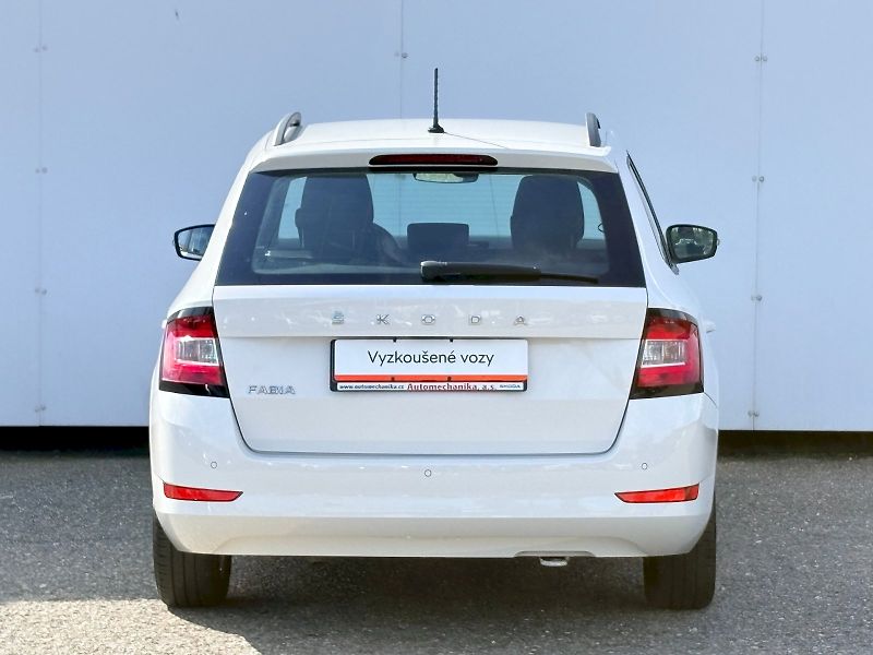 Škoda Fabia (2023) Combi 1.0 TSI / 70 kW / AMBITI - fotka 15 z 24
