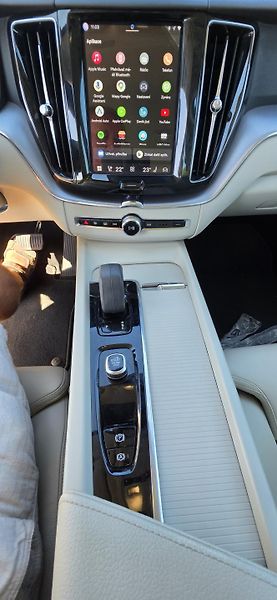 Volvo XC60 (2021) B4 AWD - fotka 24 z 30