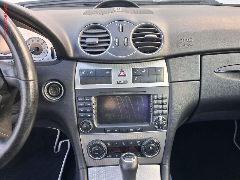 Mercedes-Benz CLK (2006) 3.5 V6, 1.maj, AT, bixe - fotka 12 z 19
