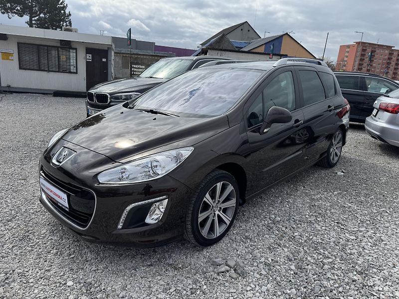 Peugeot 308 1.6-16V,SW,rezervace - fotka 7 z 54