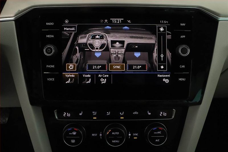 Volkswagen Passat (2020) Elegance 2.0 TDI, ČR,1.maj - fotka 13 z 17