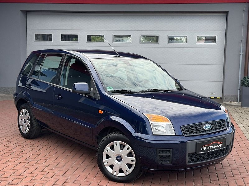 Ford Fusion (2010) 1.4i Style Klima Winter Paket - fotka 1 z 47