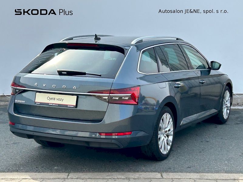 Škoda Superb (2021) Style Plus Extra 2.0 TDI 140 k - fotka 2 z 33