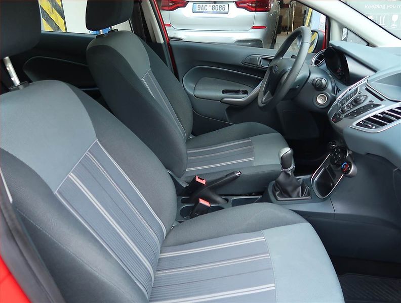 Ford Fiesta (2010) Comfort 1.25, po STK - fotka 9 z 14