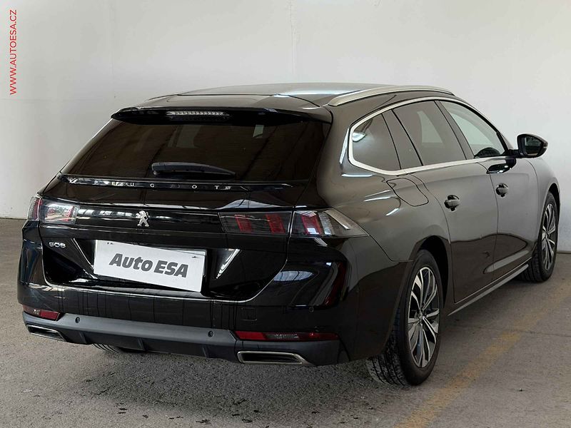 Peugeot 508 (2019) 1.5 HDi, Allure, AT, navi, AC - fotka 4 z 17