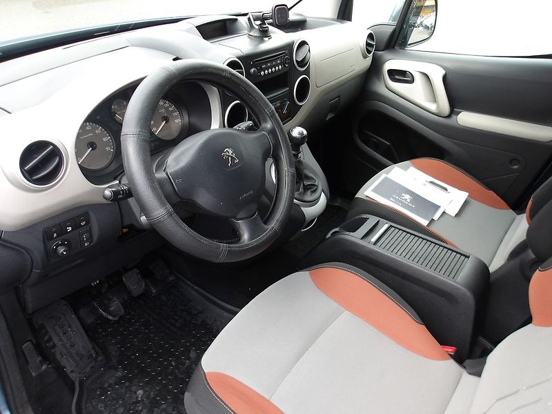 Peugeot Partner Tepee TEPEE 1,6HDi ČR 2xKOLA ! - fotka 12 z 29