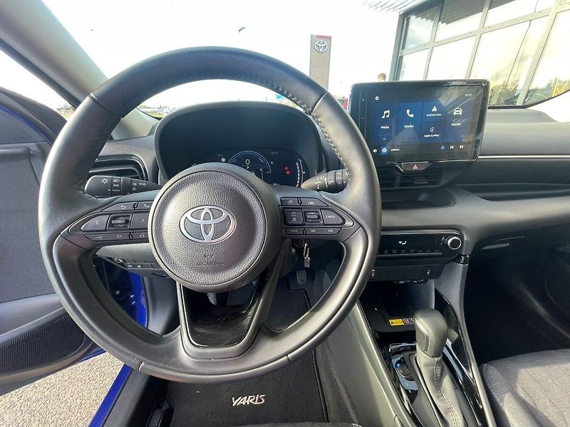 Toyota Yaris 1.5 Hybrid 116k automat Style - fotka 15 z 28