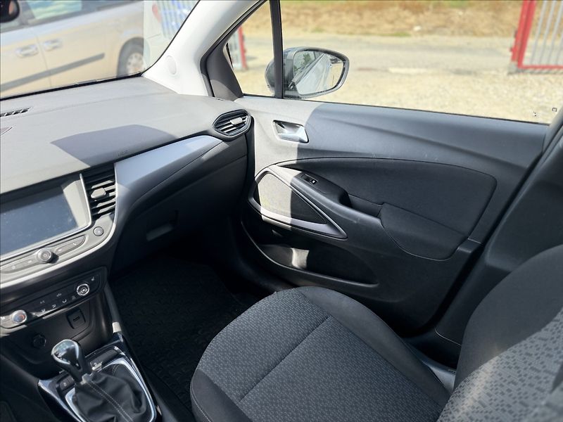 Opel Crossland 1,2 i 39tKm 1.MAJITEL ČR - fotka 21 z 27