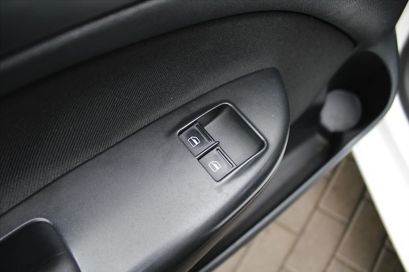 Škoda Octavia 1.6 TDI 77kW 1. MAJ. ČR DPH - fotka 16 z 16