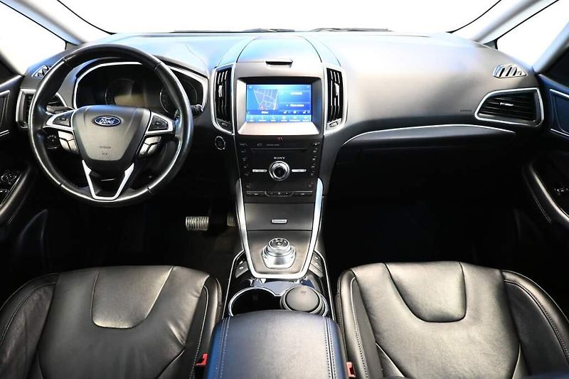 Ford S-MAX (2020) 2.0 140 KW LED ACC SONY Tažné - fotka 12 z 41