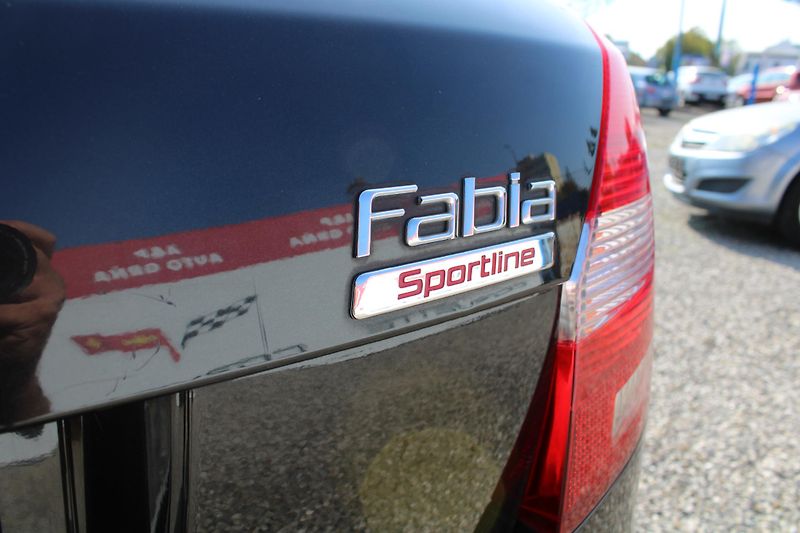 Škoda Fabia (2009) 1.4 16V SPORTLINE 2x sada kol  - fotka 10 z 19