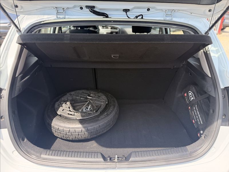 Kia Ceed 1,4 i +LPG 1.MAJITEL ČR DPH - fotka 18 z 22