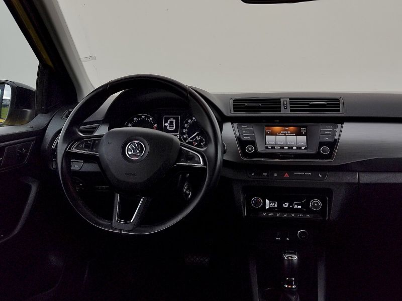 Škoda Fabia (2015) Style Plus 1,2 Tsi 81 Kw DSG - fotka 6 z 32