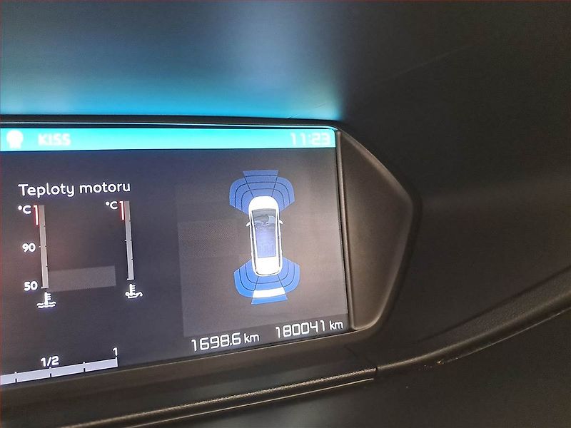 Citroën C4 Picasso (2017) 2.0 HDI, Navi, Tempomat - fotka 16 z 19
