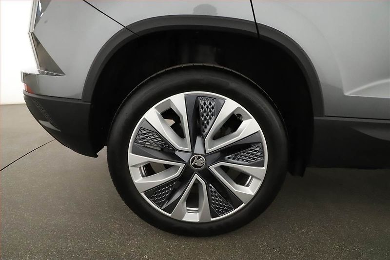 Škoda Karoq (2024) 1.5 TSI, DRIVE, DPH, KEYLESS - fotka 11 z 15