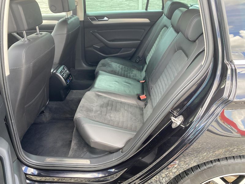 Volkswagen Passat 2.0TDi 150PS DSG 113000TKM!!!! - fotka 102 z 152