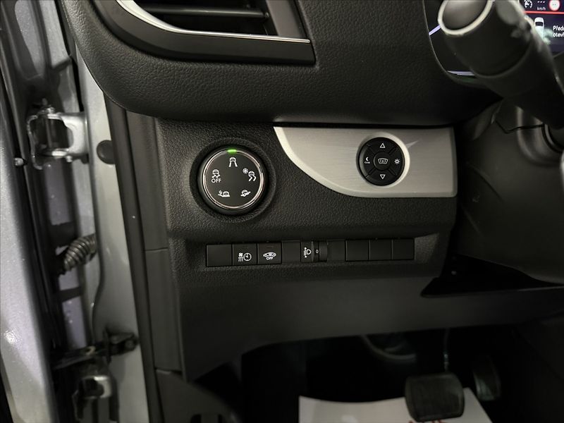Citroën SpaceTourer 2,0   HDI SHINE PANO WEBASTO - fotka 14 z 40