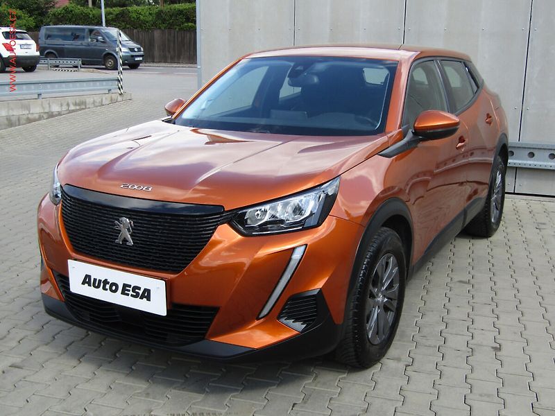 Peugeot 2008 (2021) 1.2 PT, ČR, Active - fotka 3 z 19