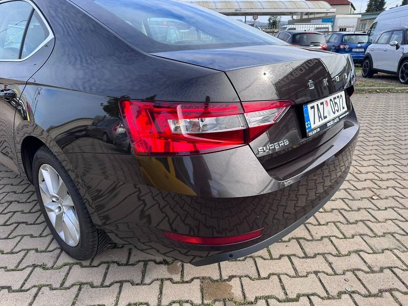 Škoda Superb (2019) 1,5 TSI 110 KW 2. MAJ KM - fotka 13 z 44