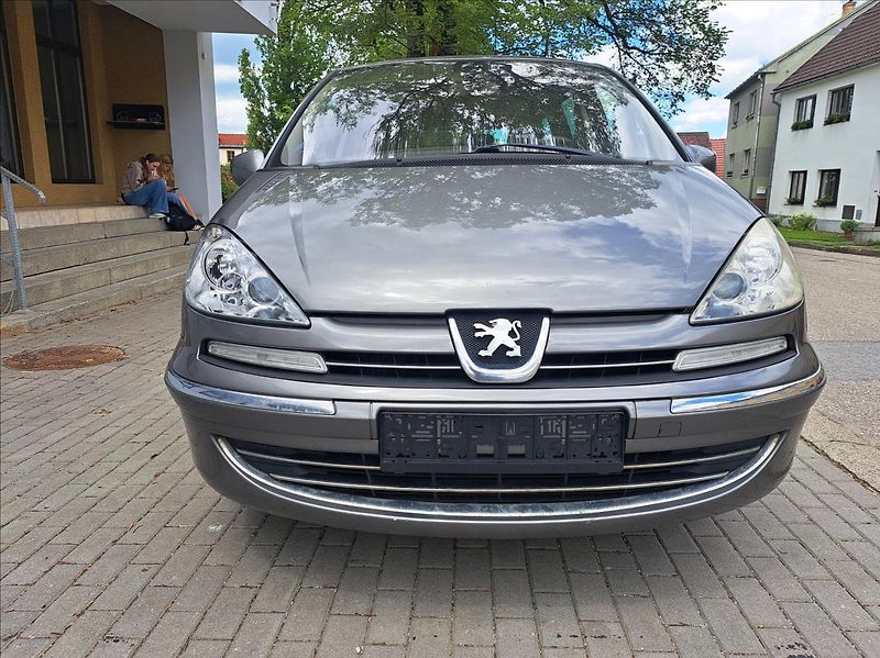 Peugeot 807 2,0 HDI - fotka 13 z 41