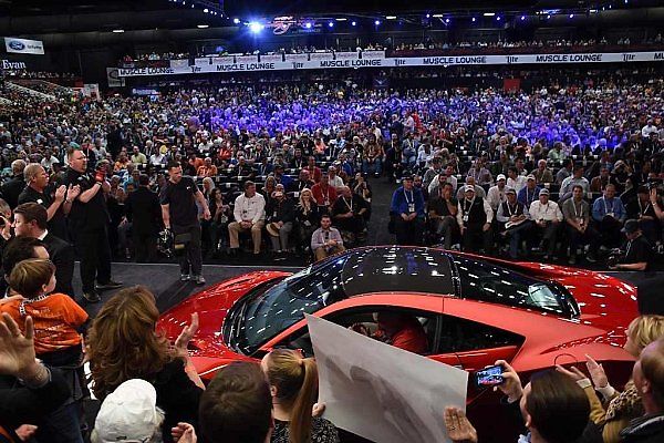 První Acura NSX se vydražila za 30 milionů korun.