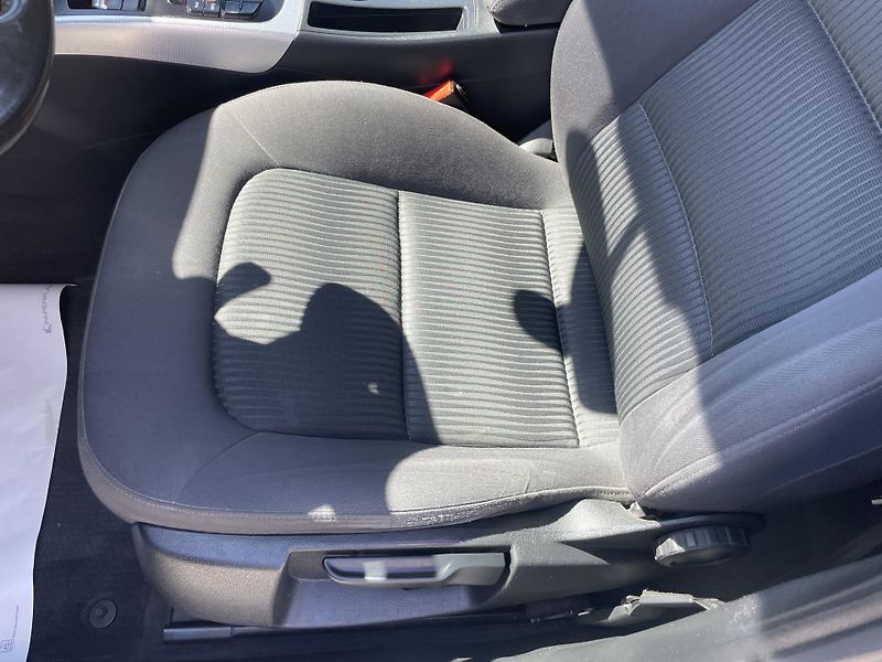 Audi A4 Avant 2.0TDi 120PS S-LINE AVANT TOP! - fotka 95 z 179
