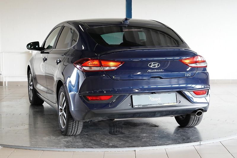 Hyundai i30 - fotka 7 z 28