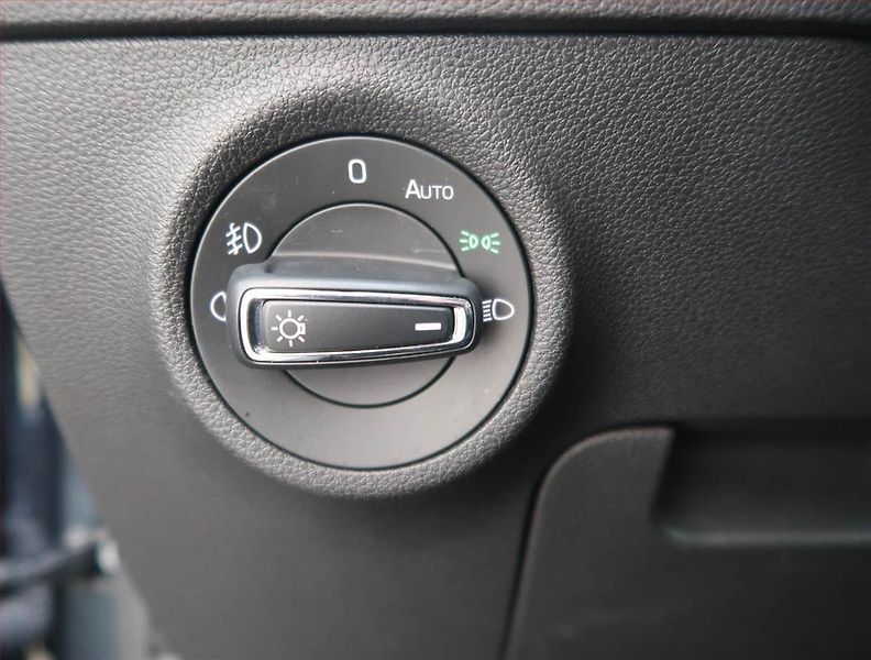 Škoda Karoq (2020) Style 1.5 TSI - fotka 16 z 20