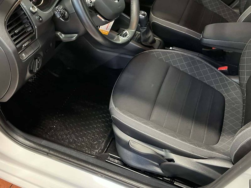 Škoda Fabia (2021) Combi Ambition 1.0 TSI - fotka 11 z 20