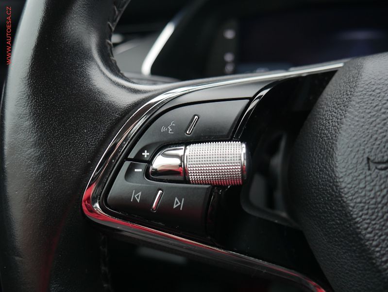 Škoda Octavia (2020) 2.0 TDI, ČR, Ambition, LED - fotka 18 z 21