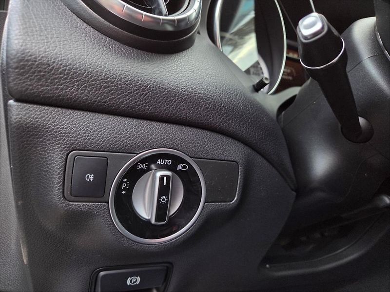 Mercedes-Benz CLA 1,8 100 KW 200 CDi automat - fotka 20 z 26