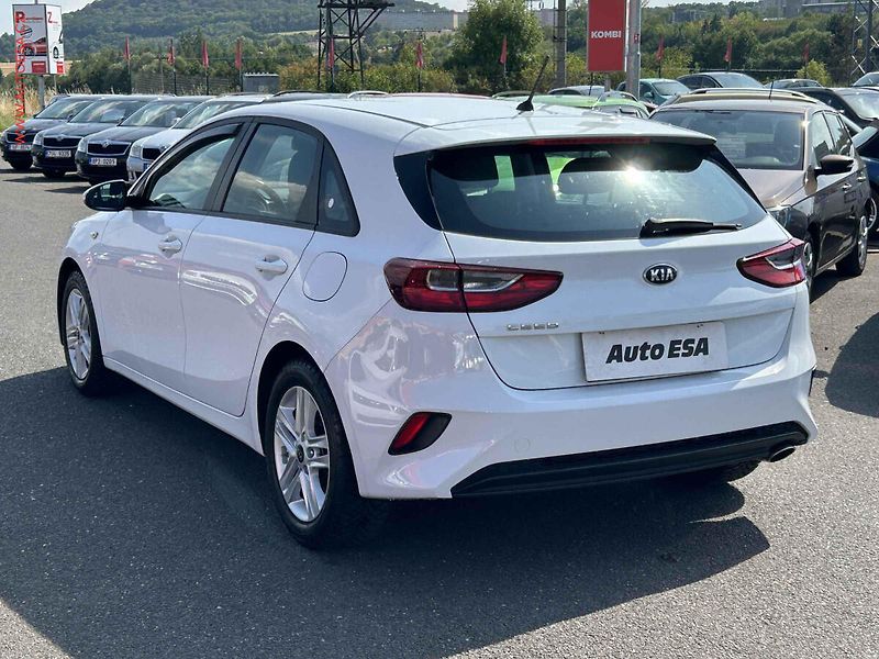 Kia Ceed (2018) 1.4 CVVT, ČR, AC, temp - fotka 6 z 17
