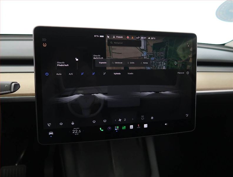 Tesla Model Y (2022) Long Range AWD 79kWh, SoH 89% - fotka 16 z 33
