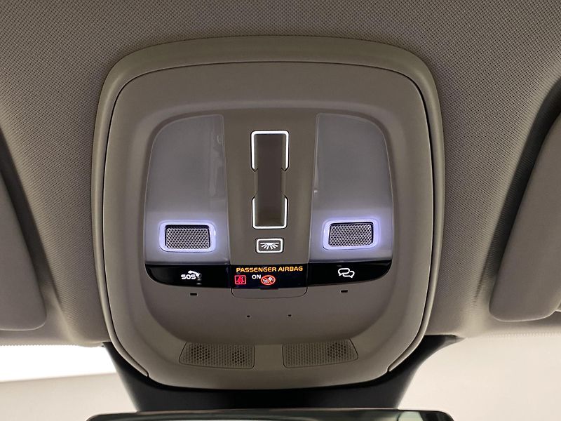 Volvo XC60 T8 AWD RECHARGE DARK ULTRA CZ - fotka 31 z 63
