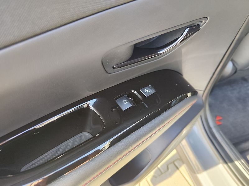 Hyundai Tucson 1.6 T-GDI/169kW N-Line STL HEV - fotka 14 z 39