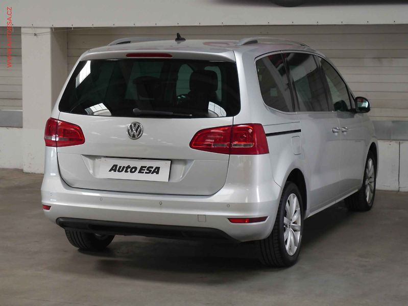 Volkswagen Sharan (2015) 2.0 TDi, Highline, bixen - fotka 6 z 21