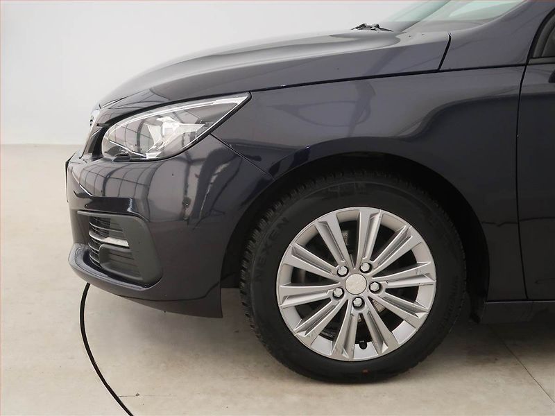 Peugeot 308 (2019) 1.2 PureTech, Serv.kniha, Navi - fotka 14 z 15