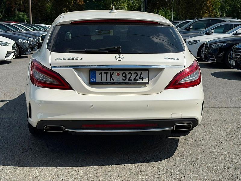 Mercedes-Benz CLS 350d 4MATIC Shooting brake - fotka 7 z 15