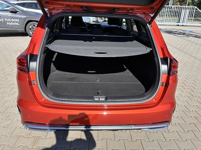 Kia Ceed 1.5T-GDi 118kW GT LINE AUTOMAT - fotka 35 z 38