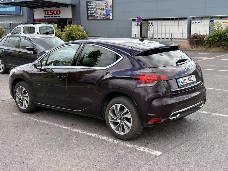 Citroën DS4 (2015) - fotka 2 z 17