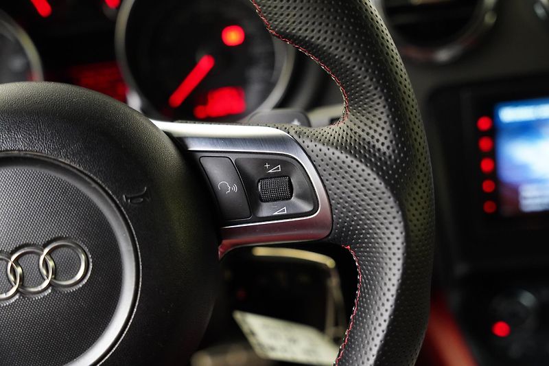 Audi TT - fotka 17 z 26