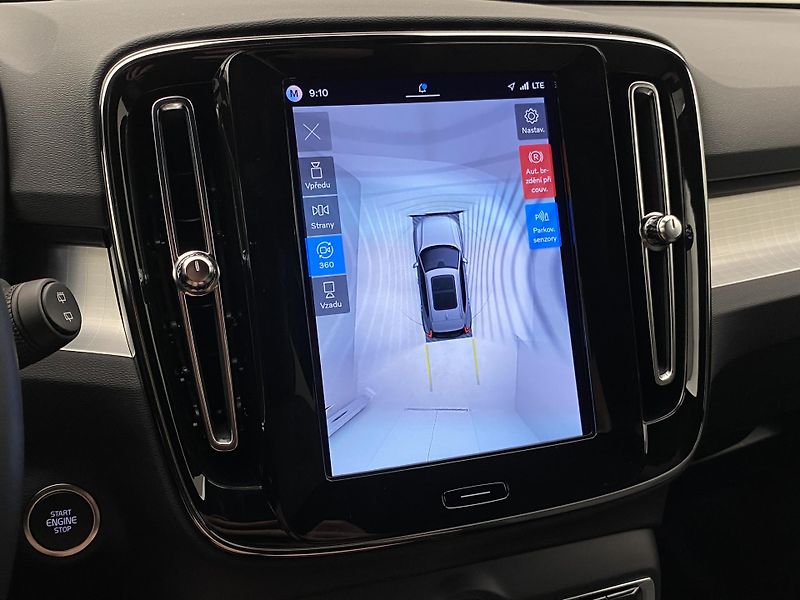 Volvo XC40 B3 DARK PLUS AUT CZ - fotka 55 z 56