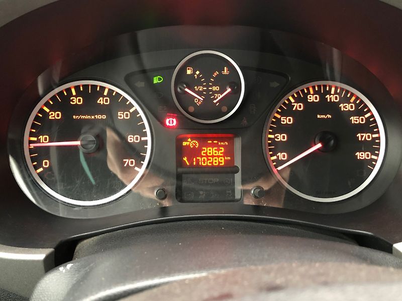Peugeot Partner (2011) Teppe 1.6 HDi Panorama - fotka 16 z 32