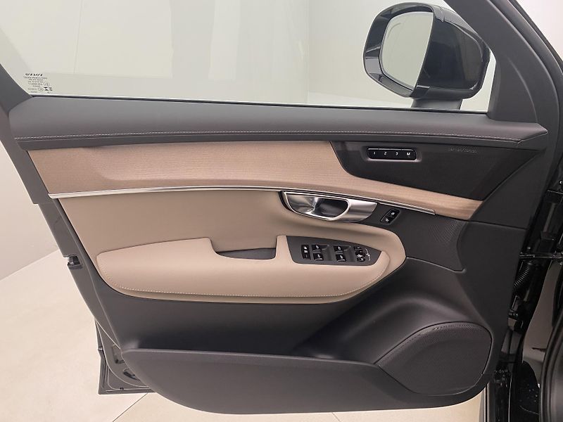 Volvo XC90 (2026) T8 AWD RECHARGE BRIGHT PLUS 7m - fotka 7 z 55